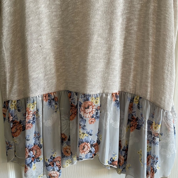 ODDY Floral Knit Top - Picture 10 of 11